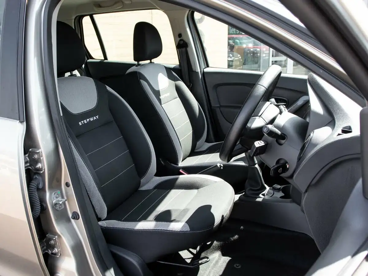 2020-dacia-logan-mcv-stepway-09-tce-comfort-big-29