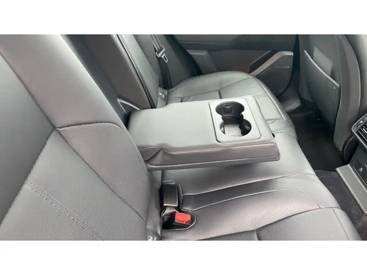 2024-land-rover-range-rover-velar-20-d200-dynamic-hse-big-37