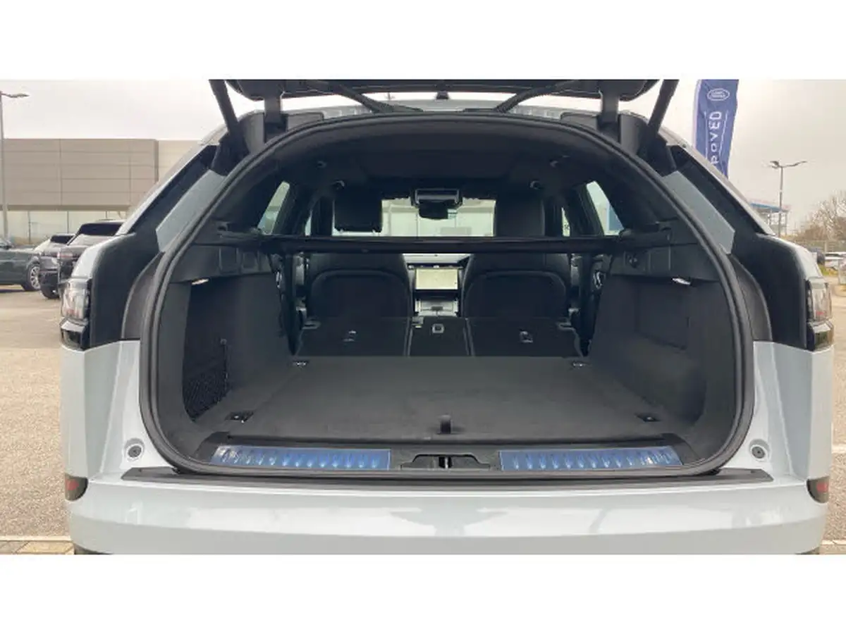 2024-land-rover-range-rover-velar-20-d200-dynamic-hse-big-9