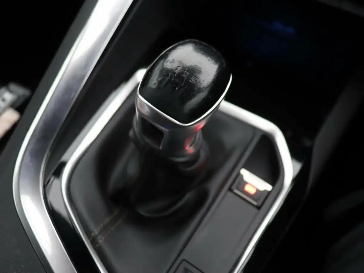 2020-peugeot-5008-suv-15-bluehdi-gt-line-big-30