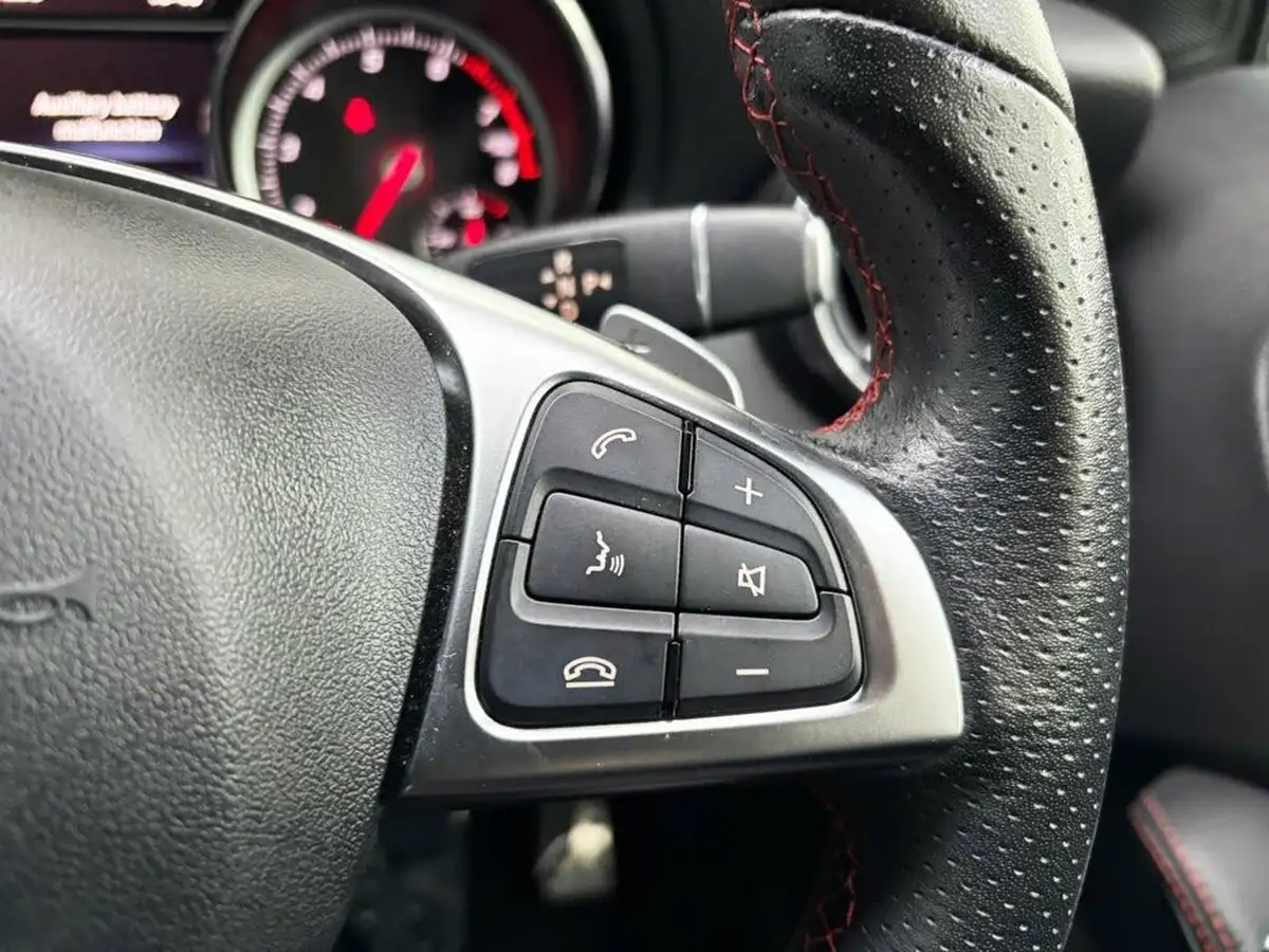 2020-mercedes-benz-gla-class-16-gla-180-amg-line-edition-7g-dct-big-25