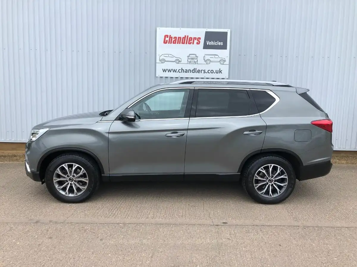 2020-kgm-ssangyong-rexton-22td-elx-t-tronic-big-2