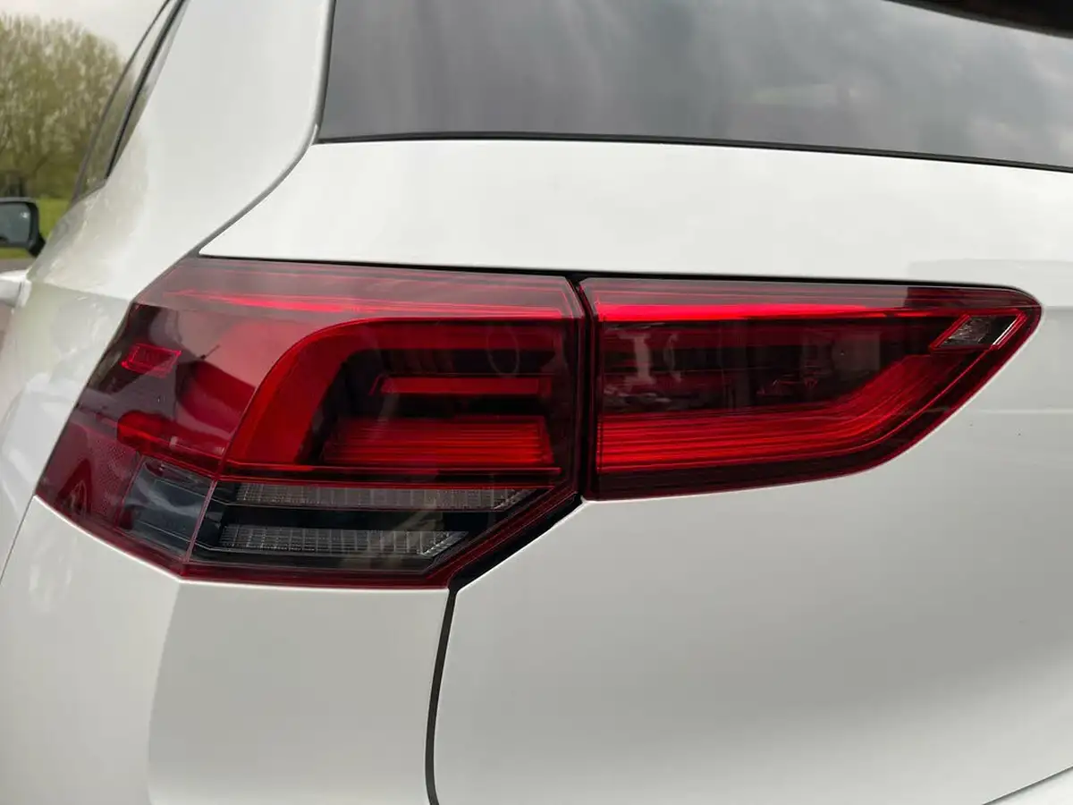 2021-volkswagen-golf-15-tsi-r-line-130ps-hatchback-big-51