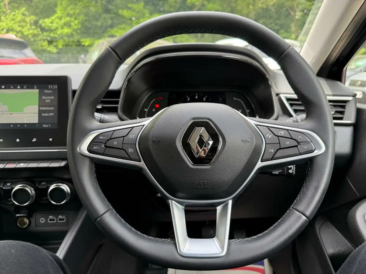 2023-renault-clio-10-tce-evolution-big-15