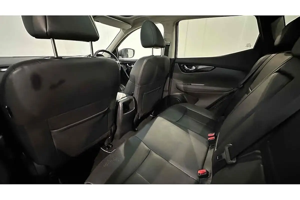 2016-nissan-qashqai-12-dig-t-tekna-xtronic-cvt-big-21