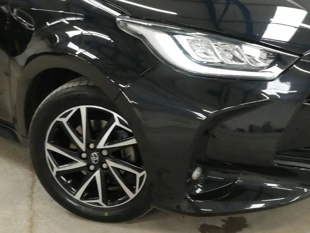 2021-toyota-yaris-15-vvt-i-design-big-8