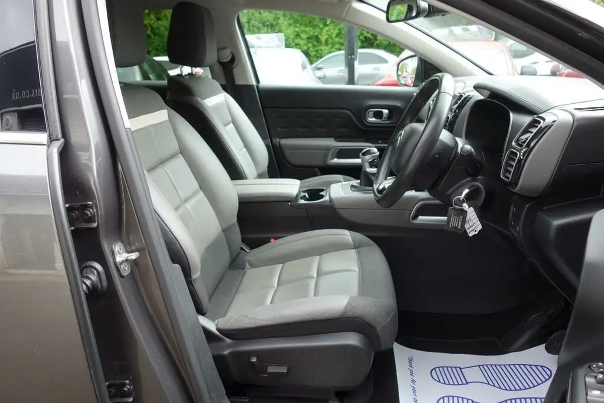 2019-citroen-c5-aircross-12-puretech-flair-big-12