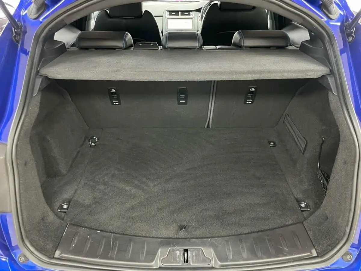 2019-jaguar-e-pace-20-i4d-r-dynamic-s-150ps-big-14