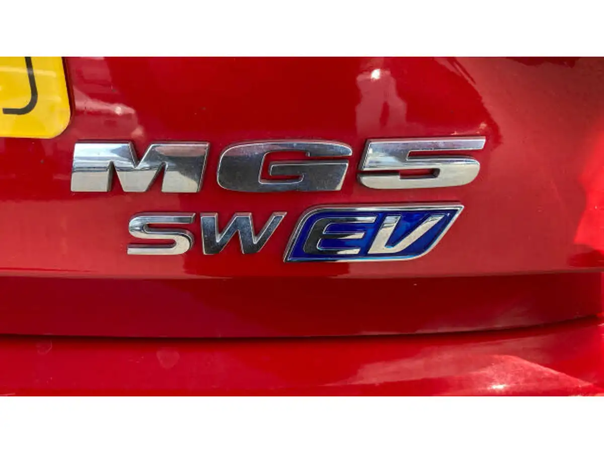 2022-mg-mg5-e-exclusive-ev-long-range-big-43