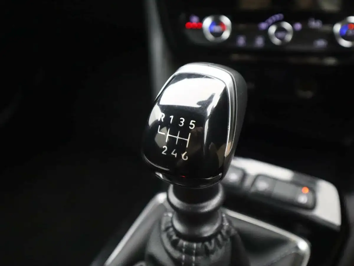 2024-vauxhall-mokka-12-ultimate-136ps-big-31