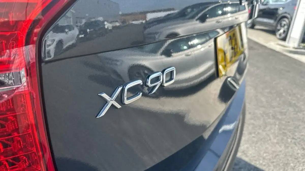 2021-volvo-xc90-20td-b5-r-design-big-17