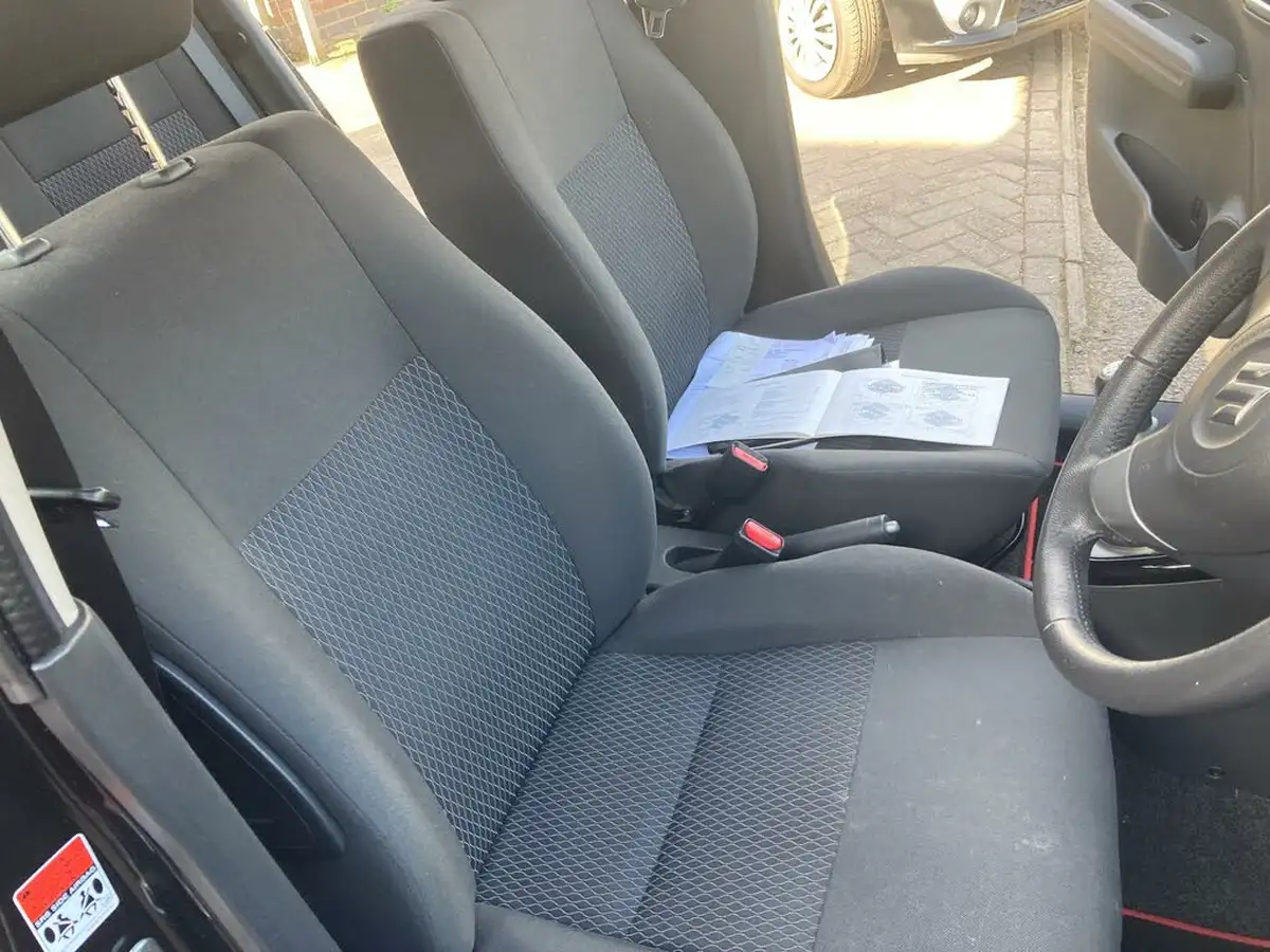 2014-suzuki-splash-10-sz3-big-7