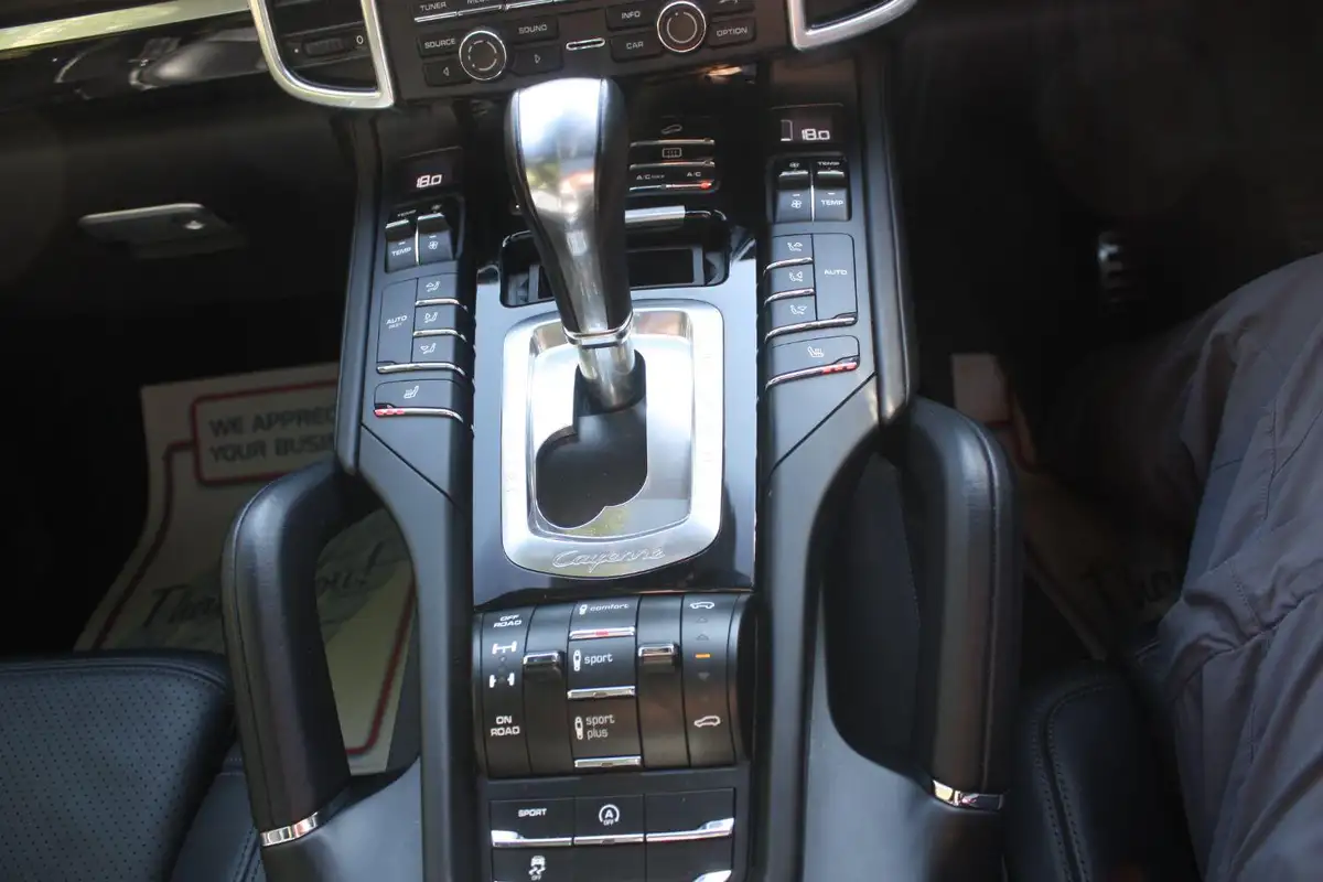 2015-porsche-cayenne-36-s-big-15