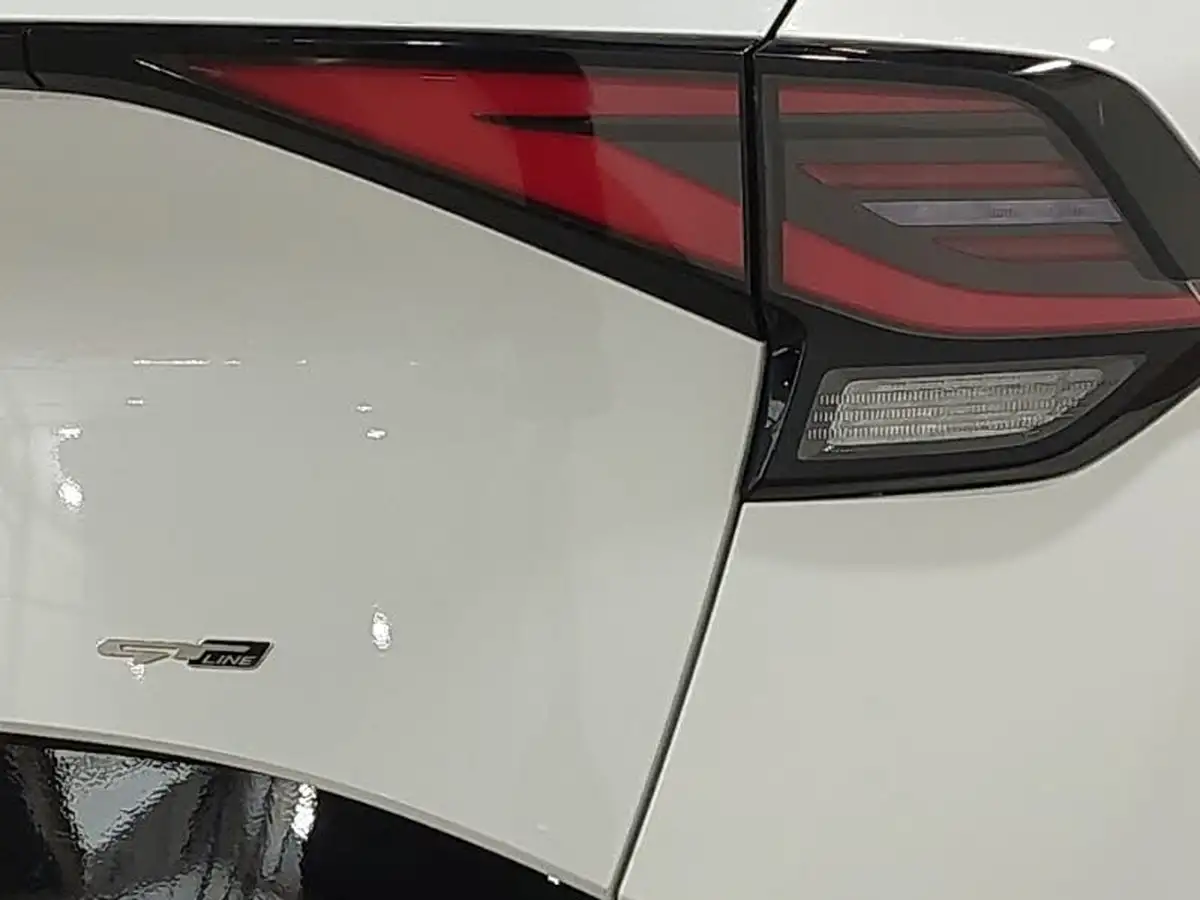 2022-kia-sportage-16-t-gdi-gt-line-226bhp-hev-1598cc-auto-big-15