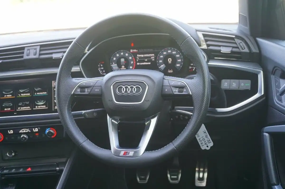 2019-audi-q3-15-35-tfsi-s-line-cod-station-wagon-1498cc-big-18