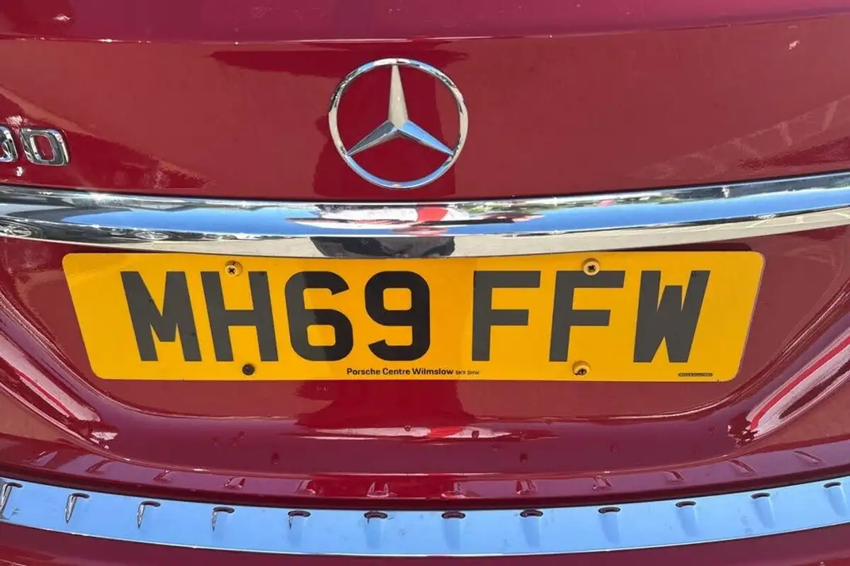 2019-mercedes-benz-gla-class-16-gla-200-amg-line-edition-plus-7g-dct-big-26