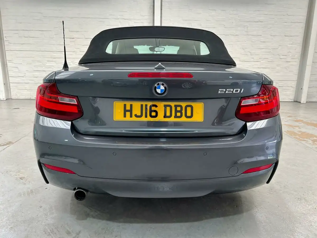 2016-bmw-2-series-20-220i-m-sport-184bhp-convertible-2d-1997cc-auto-big-12