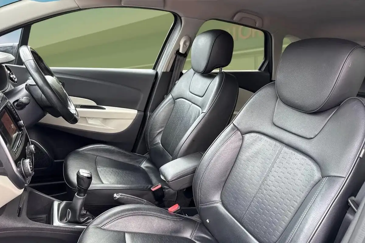 2019-renault-captur-15dci-gt-line-big-15