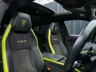 2022-lamborghini-urus-40-no-trim-small-1