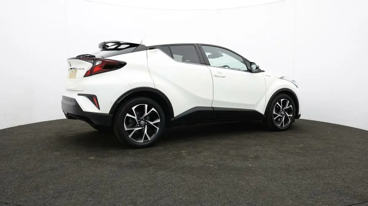 2020-toyota-c-hr-18-vvt-i-design-big-32