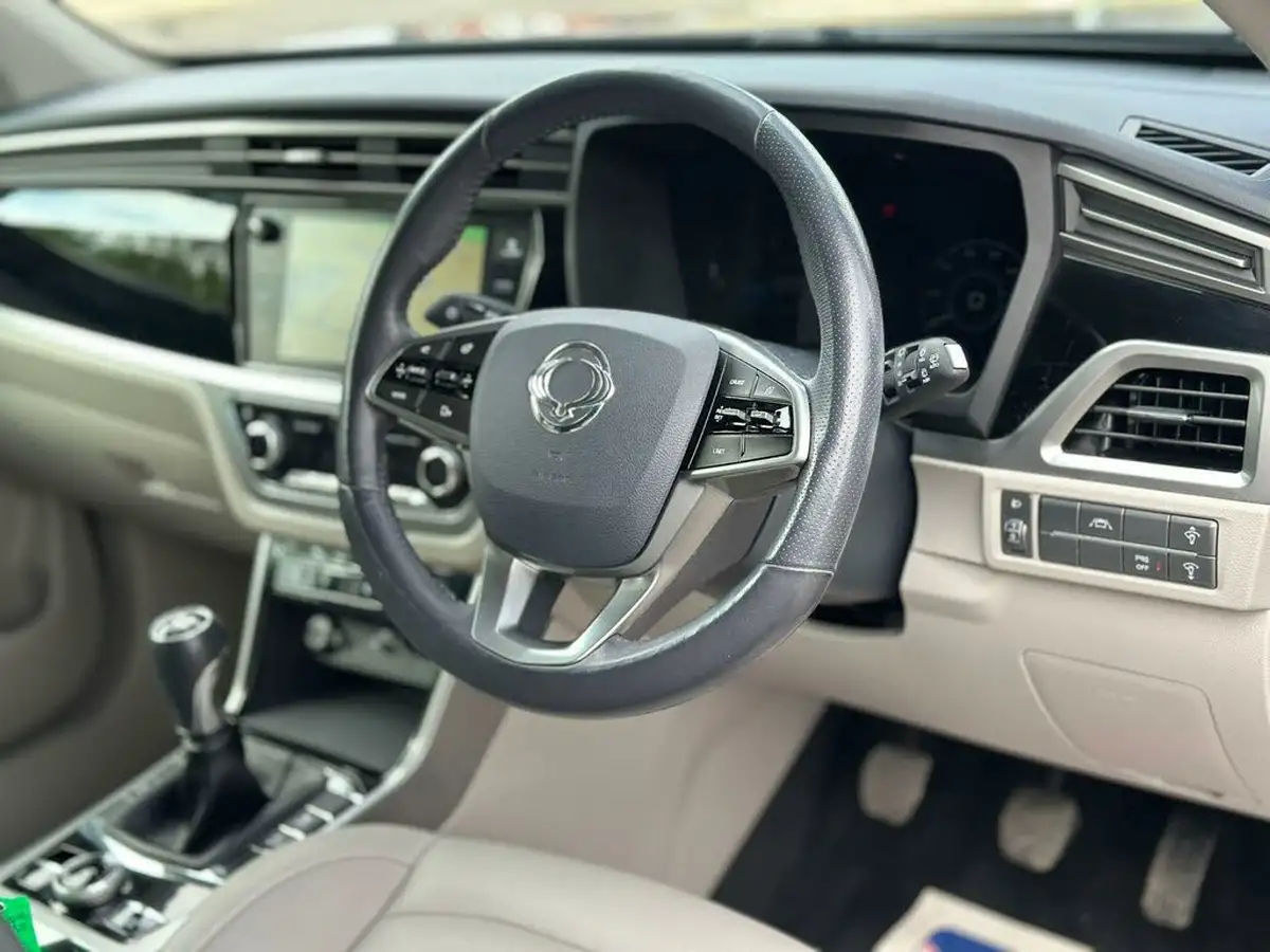 2020-kgm-ssangyong-korando-15-ultimate-big-77