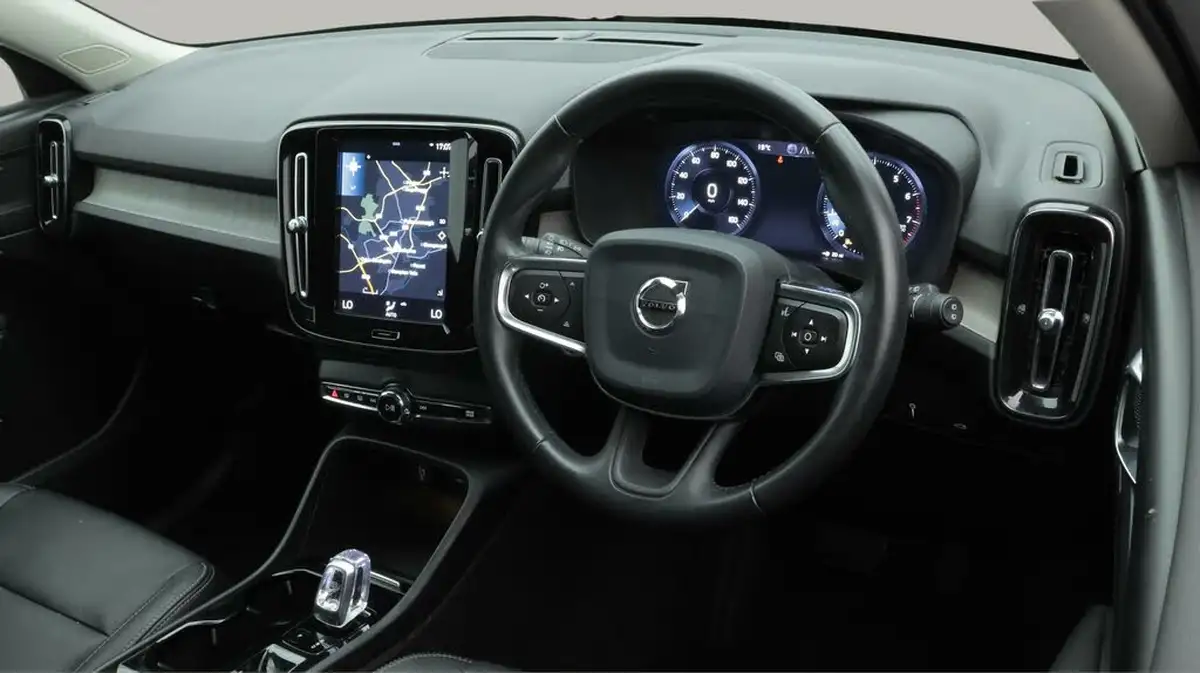 2020-volvo-xc40-15-t3-inscription-geartronic-big-9
