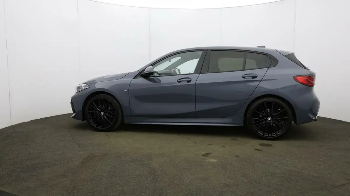 2020-bmw-1-series-big-64