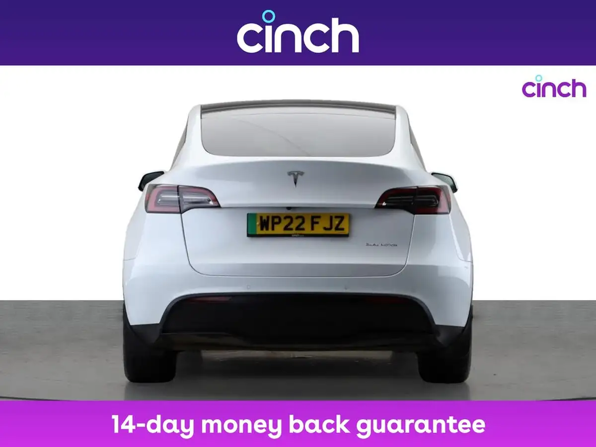 2022-tesla-model-y-e-long-range-big-7