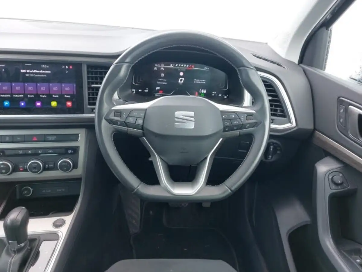 2024-seat-ateca-15-ecotsi-xperience-dsg-big-6