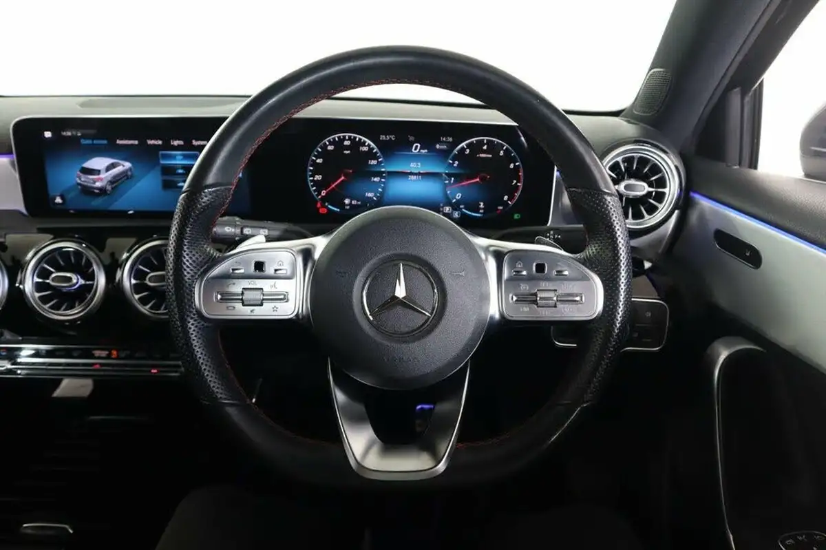2019-mercedes-benz-a-class-20-a250-amg-line-premium-hatchback-5d-big-48