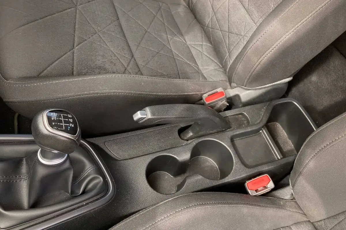 2022-hyundai-bayon-10-t-gdi-se-connect-big-15