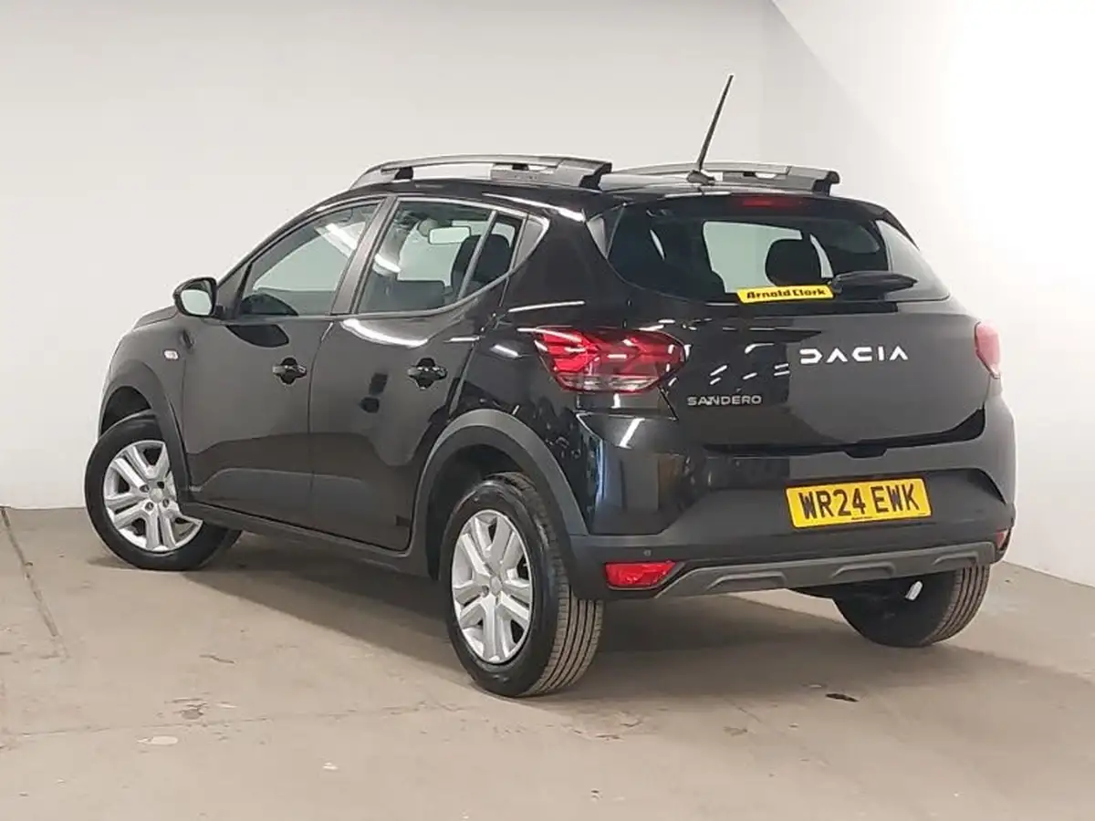 2024-dacia-sandero-stepway-10-tce-expression-90bhp-big-1