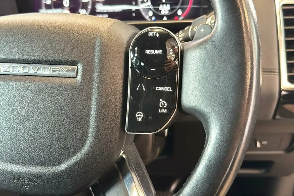 2019-land-rover-discovery-30-sd6-hse-big-20