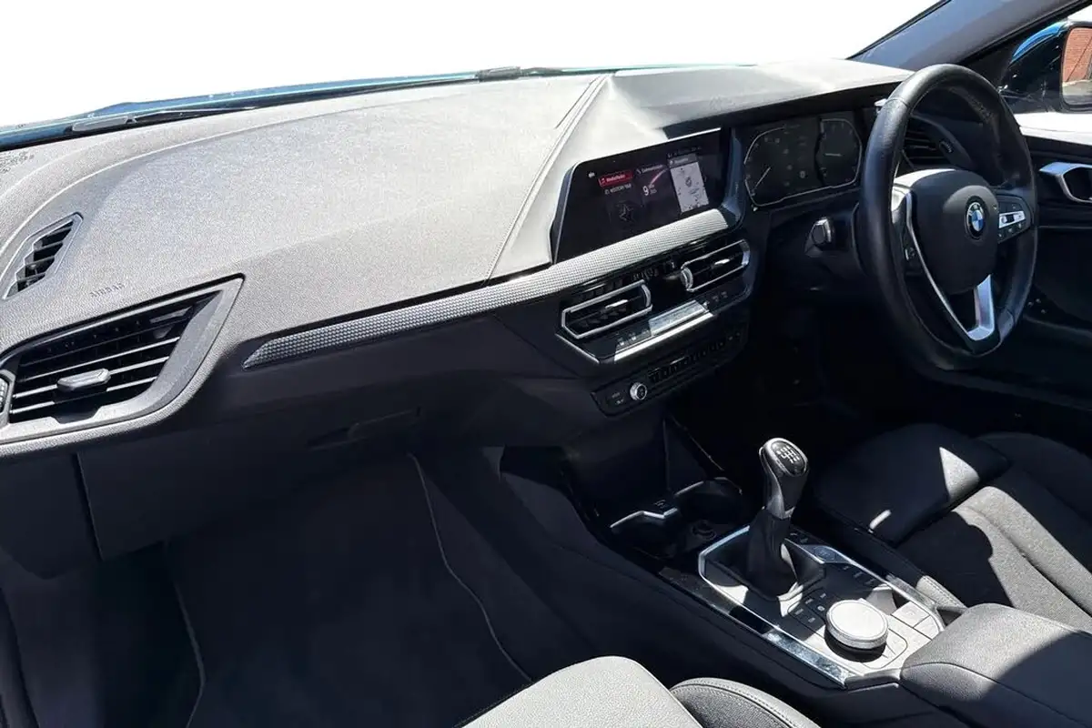 2020-bmw-1-series-15-118i-sport-134bhp-big-14