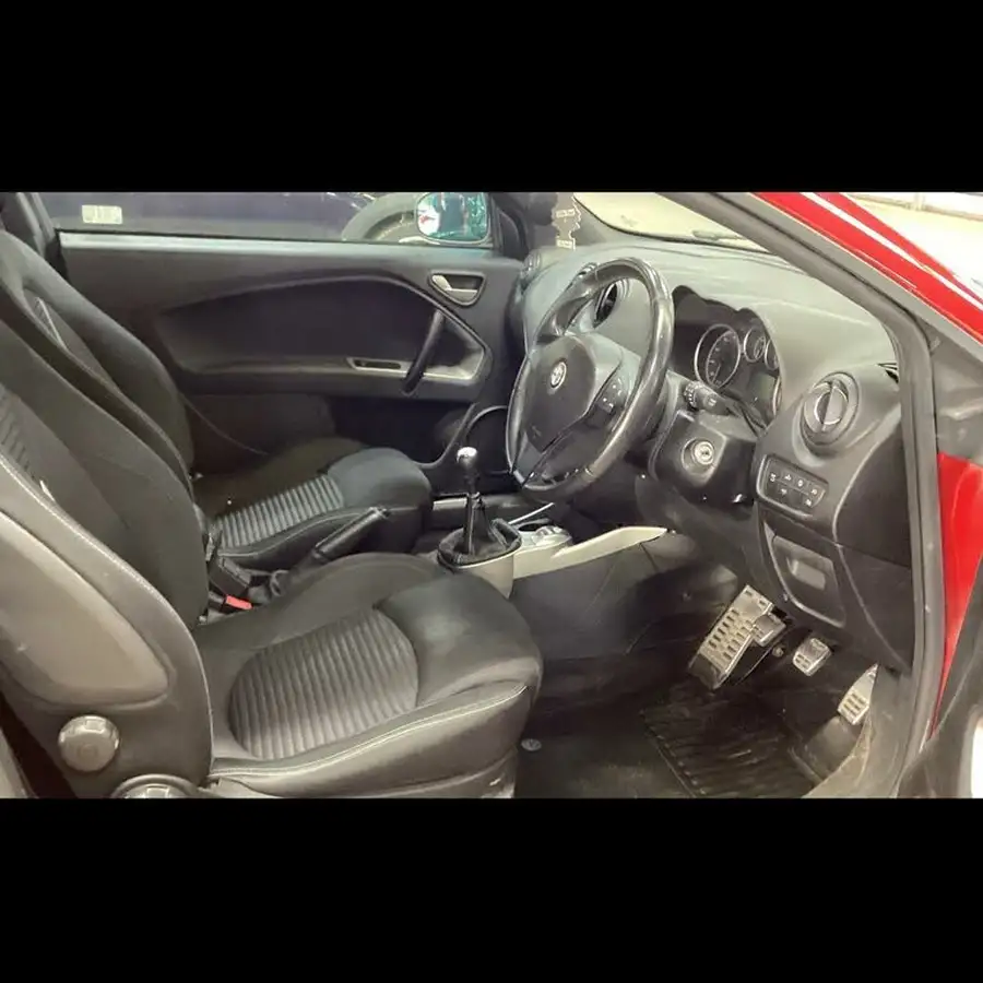 2014-alfa-romeo-mito-09-sportiva-big-5