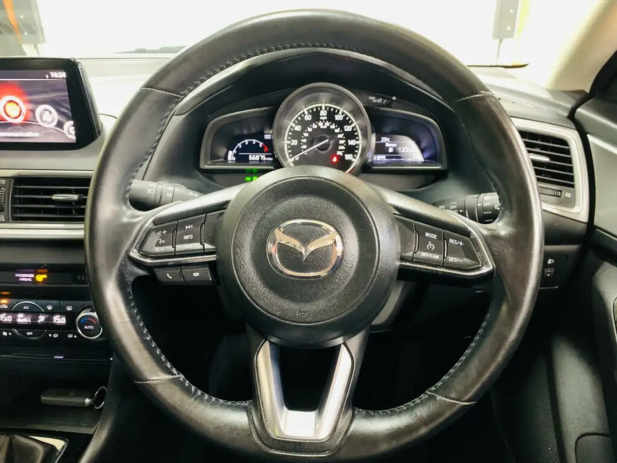 2017-mazda-mazda3-15td-se-l-nav-hatchback-5d-big-13