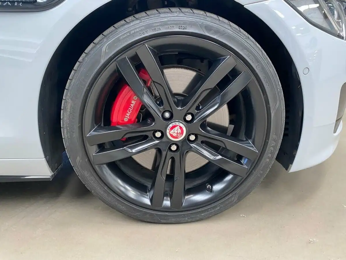 2017-jaguar-xe-30i-v6-sc-s-380ps-ss-big-17