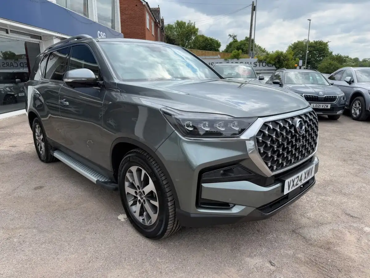 2024-kgm-ssangyong-rexton-22td-k40-big-6
