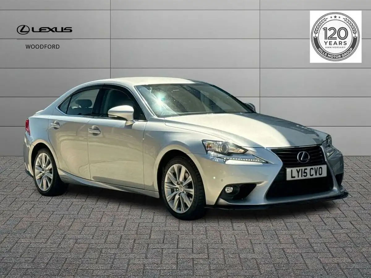 2015-lexus-is-300h-25-executive-edition-big-0
