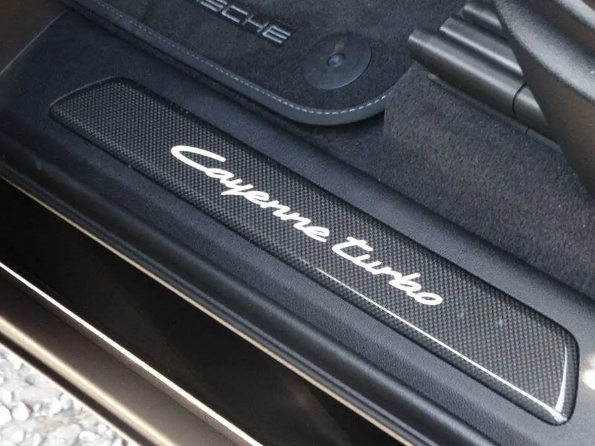 2024-porsche-cayenne-40-v8-turbo-e-hybrid-gt-package-coupe-big-15