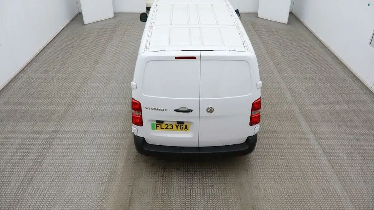 2023-vauxhall-vivaro-e-3100-75kwh-l1h1-prime-panel-van-big-2