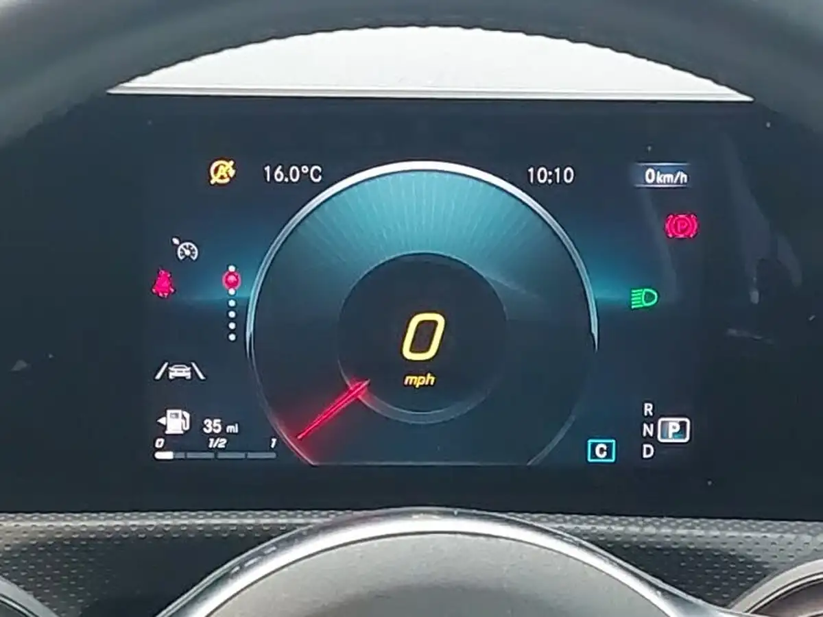2020-mercedes-benz-cla-13-cla-200-amg-line-coupe-4d-7g-dct-big-10