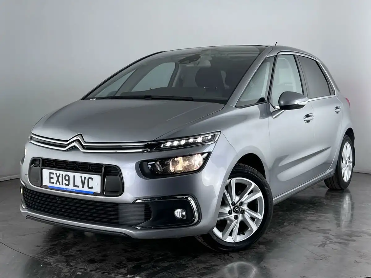 2019-citroen-c4-spacetourer-12-puretech-flair-eat8-big-50