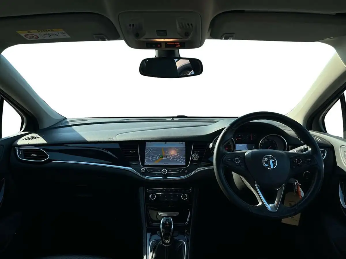 2016-vauxhall-astra-14i-16v-turbo-elite-nav-150ps-hatchback-big-7