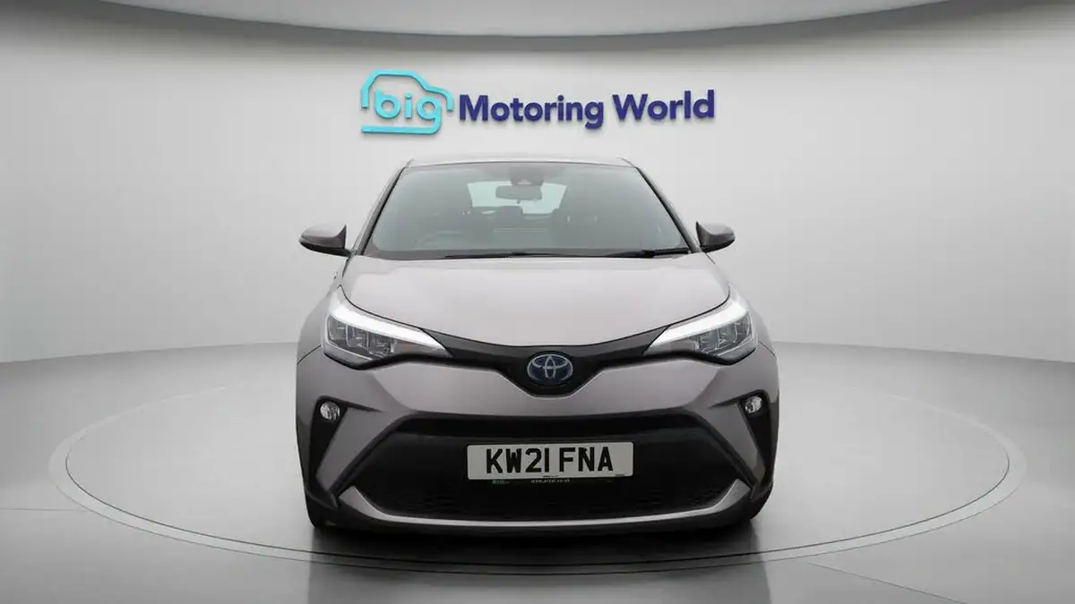 2021-toyota-c-hr-18-vvt-i-icon-big-2