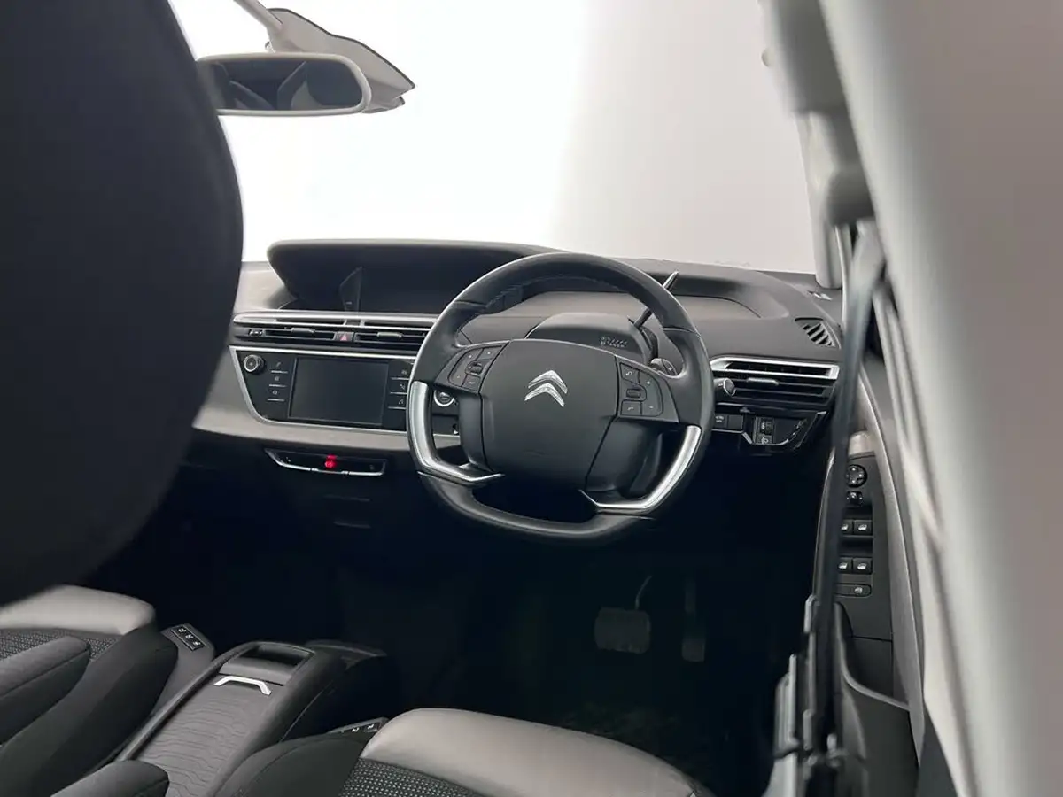 2019-citroen-c4-spacetourer-12-puretech-flair-eat8-big-22