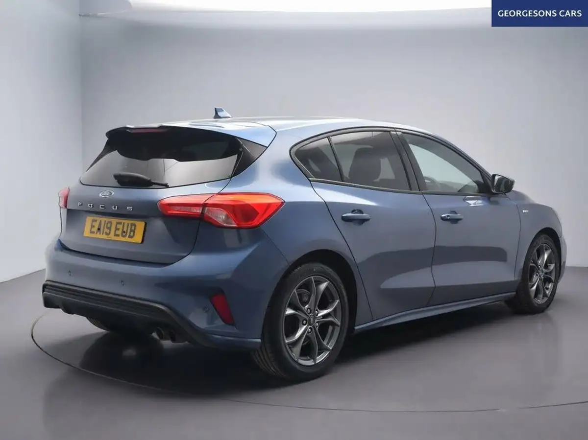 2019-ford-focus-10t-st-line-ss-hatchback-auto-big-6