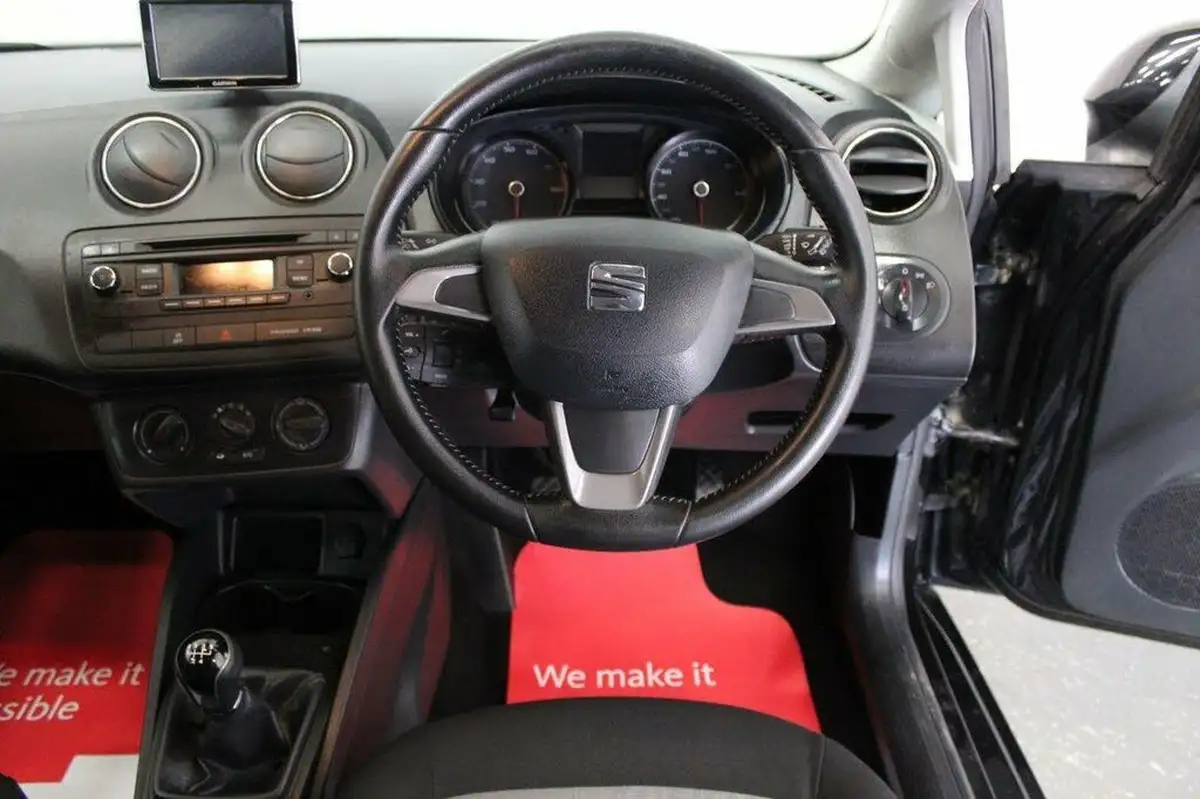 2015-seat-ibiza-14-se-sportcoupe-3d-big-35