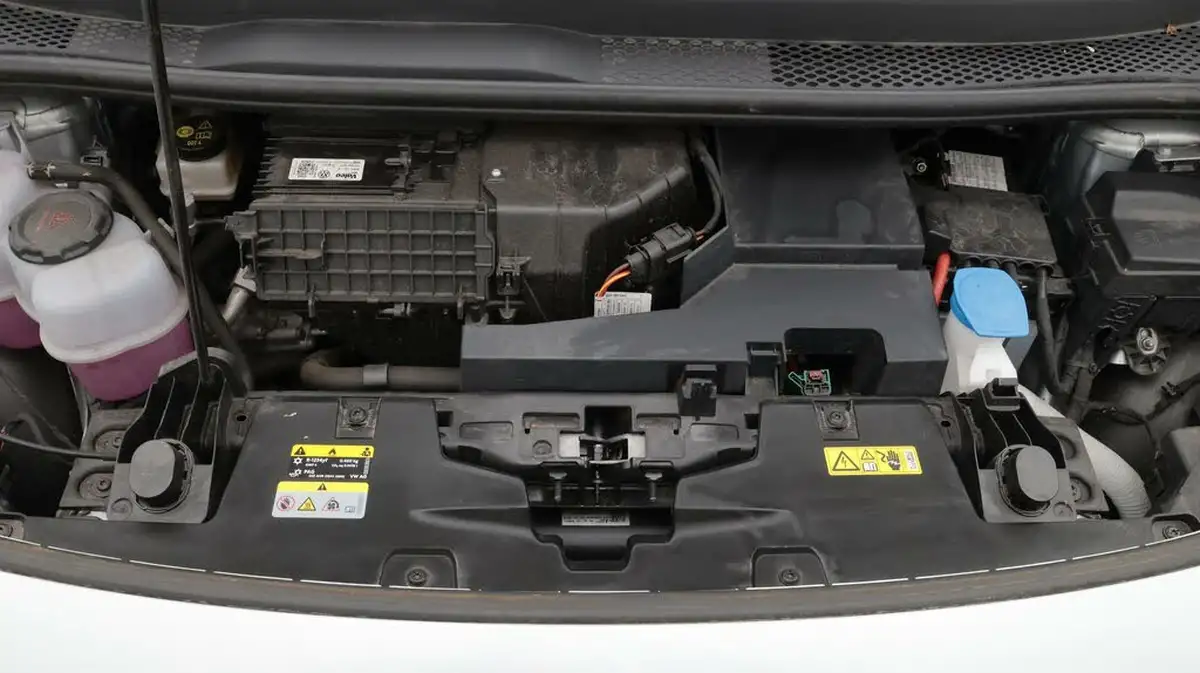 2022-volkswagen-id3-e-max-big-19