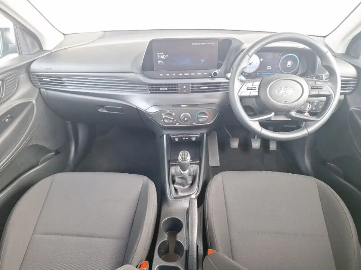 2024-hyundai-i20-10-t-gdi-advance-big-2